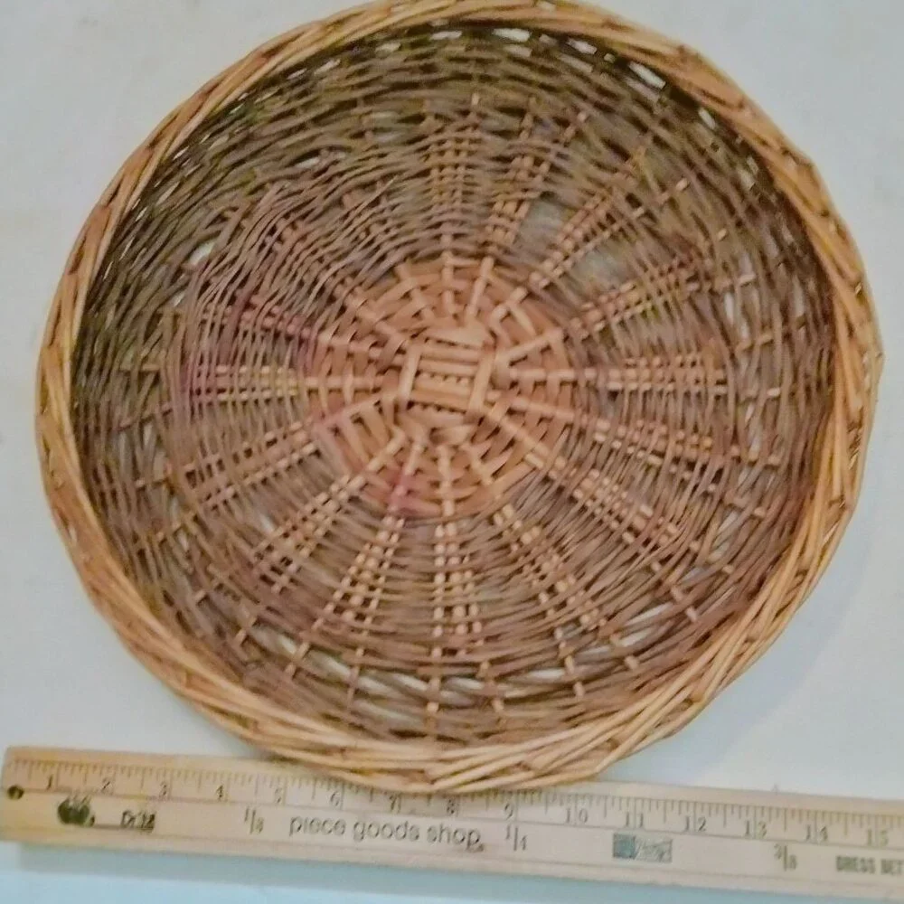 Round Wicker Basket Tray 15 inch Rustic Bread Fruit Holder